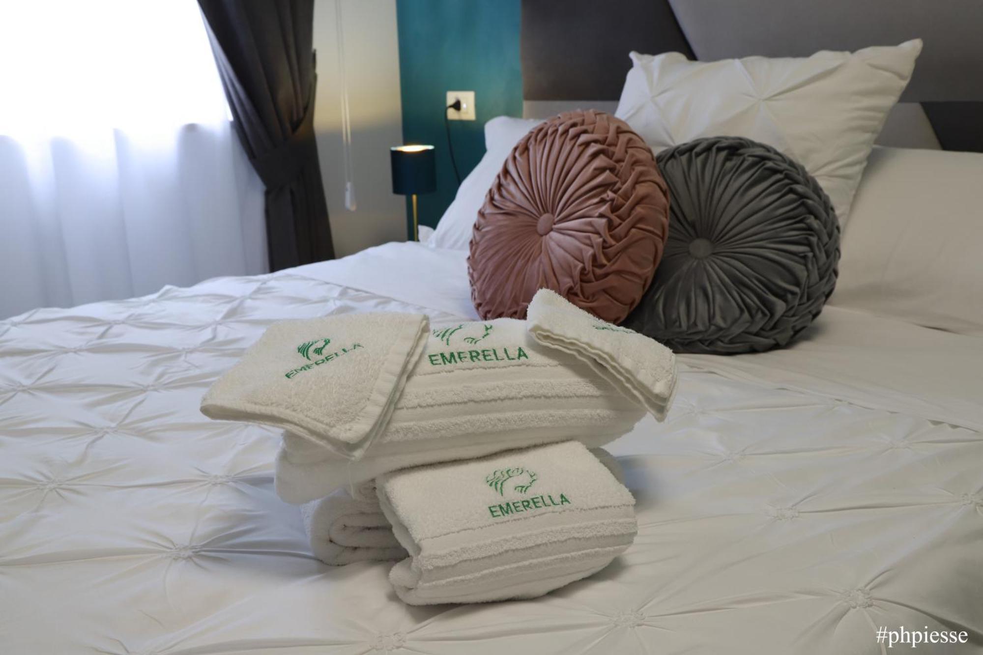 Emerella Luxury Suites-Siderno Lungomare Exterior foto